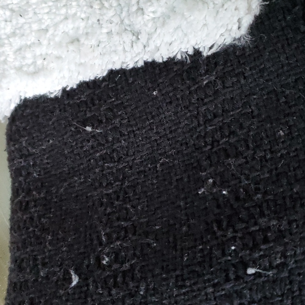 Rachel Zoe Yarn Ghost Throw Blanket - Picture 3 of 8